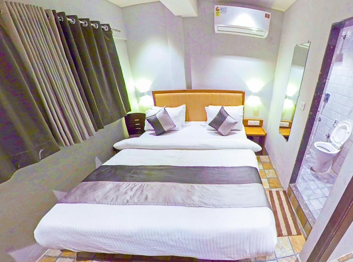 Hotel Nova Star Райкот Екстериор снимка